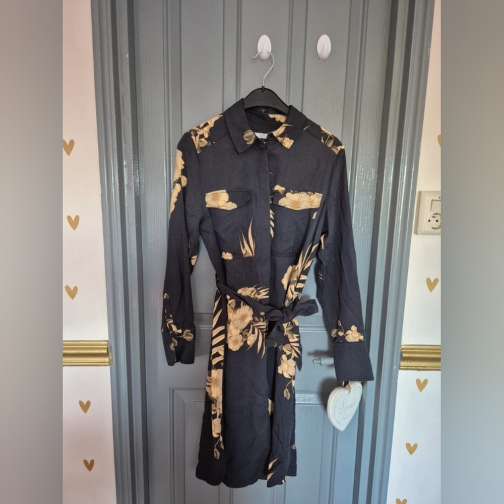 YaYa Aflalo Black and Gold Floral Dress